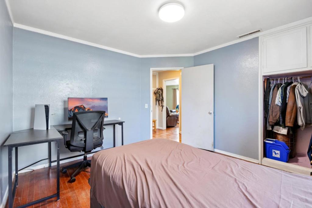 12 Taylor Road Property Photo 30