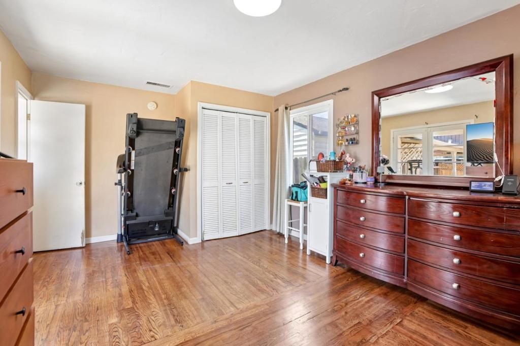 12 Taylor Road Property Photo 35
