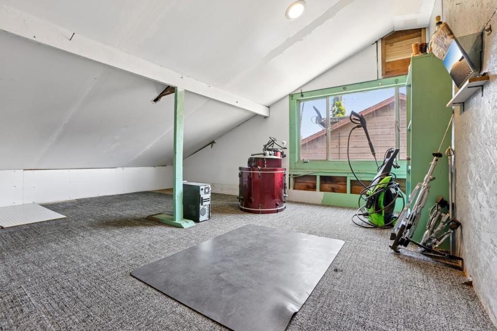 12 Taylor Road Property Photo 42