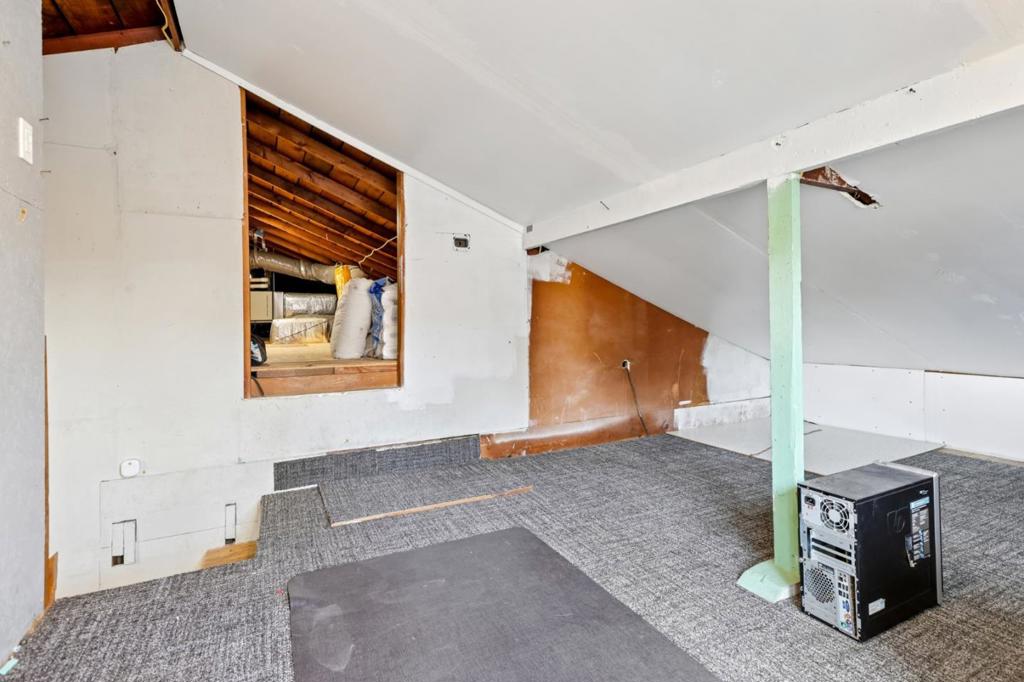 12 Taylor Road Property Photo 43