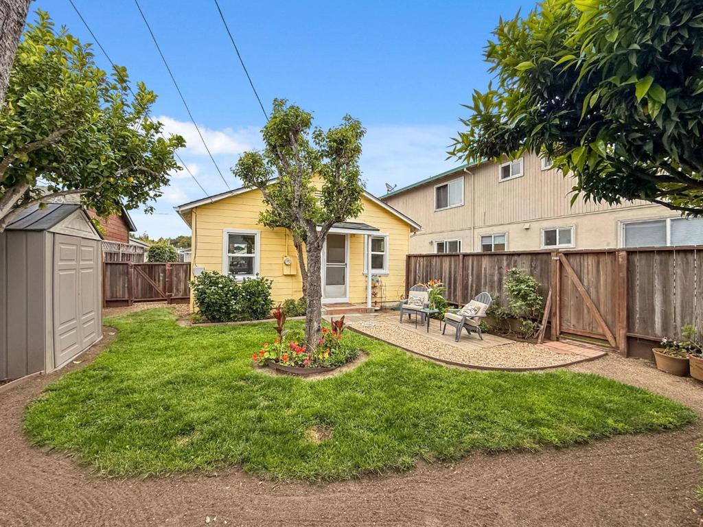 4630 Jewel Street Property Photo 1