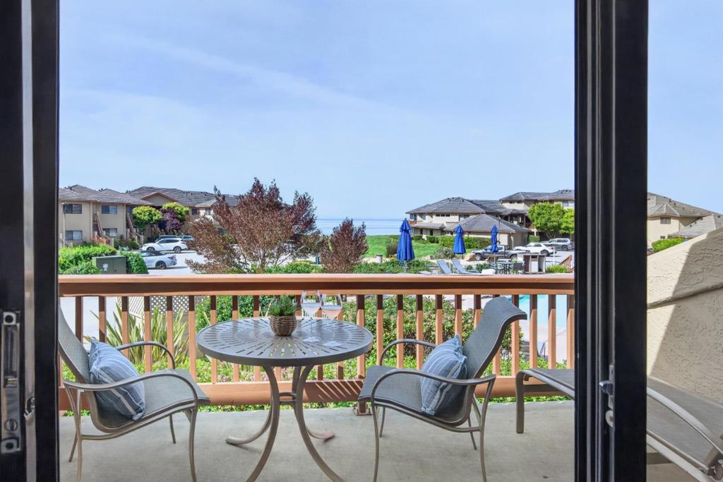 7 Seascape Resort Drive Property Photo 1