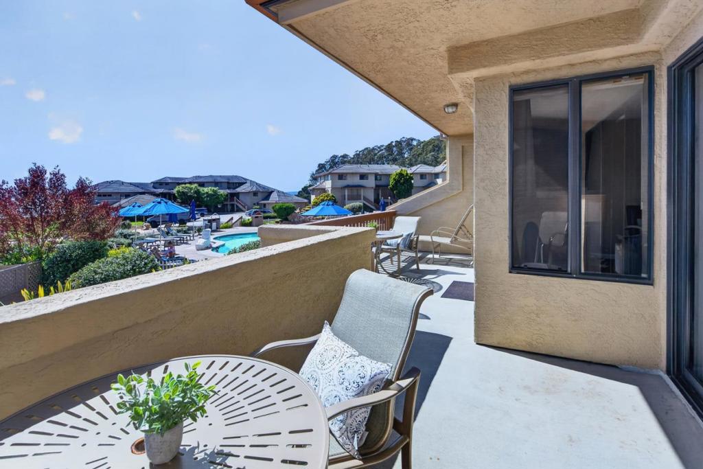 7 Seascape Resort Drive Property Photo 3