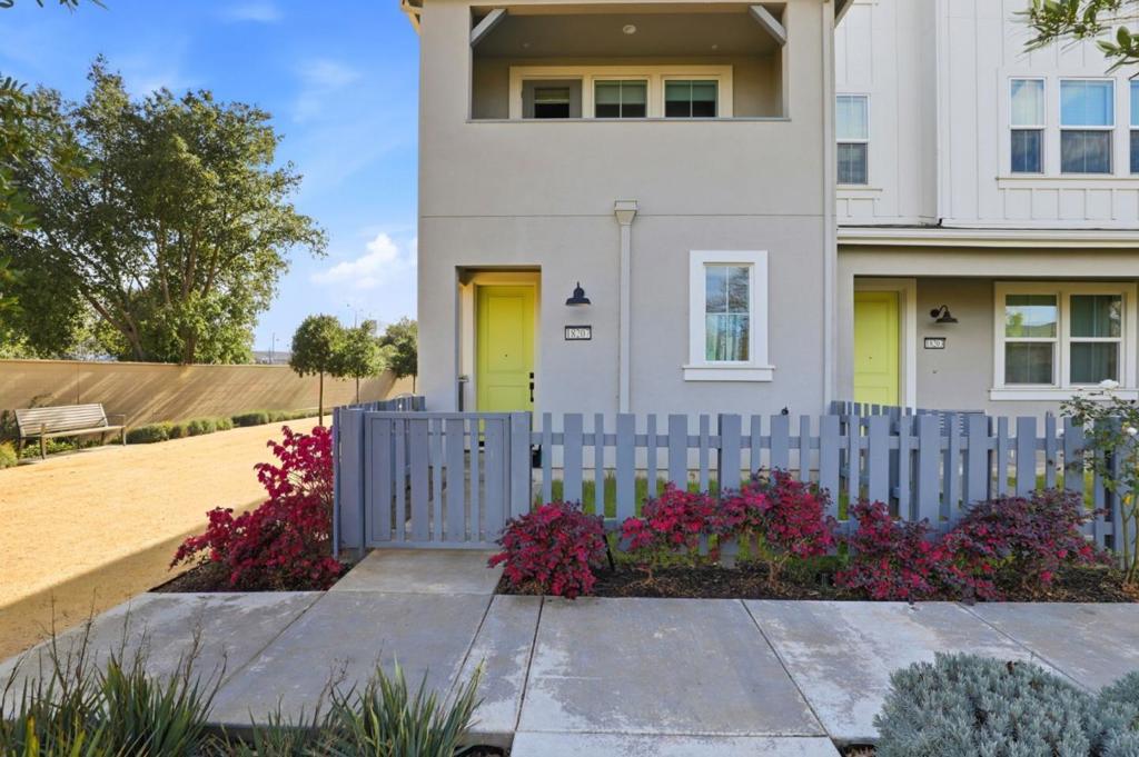 18207 Rebollo Lane Property Photo 2