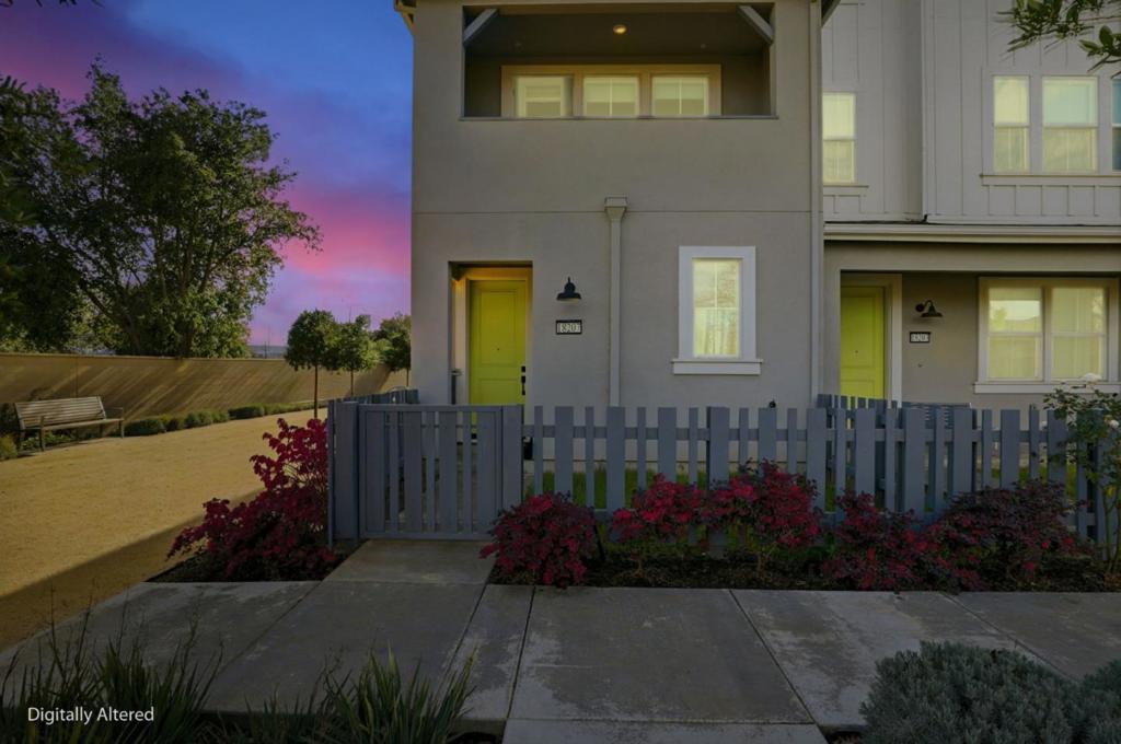 18207 Rebollo Lane Property Photo 5
