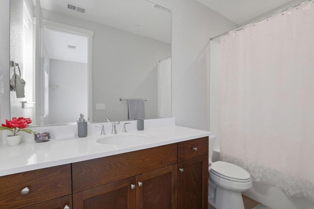 18207 Rebollo Lane Property Photo 26