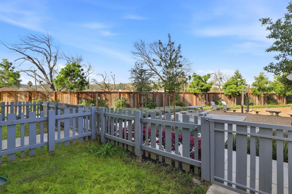 18207 Rebollo Lane Property Photo 39