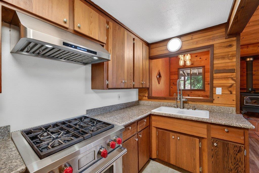 9937 Rosebloom Avenue Property Photo 16