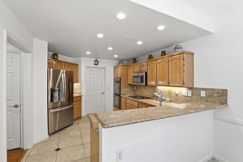 7724 Kilmarnok Drive Property Photo 11