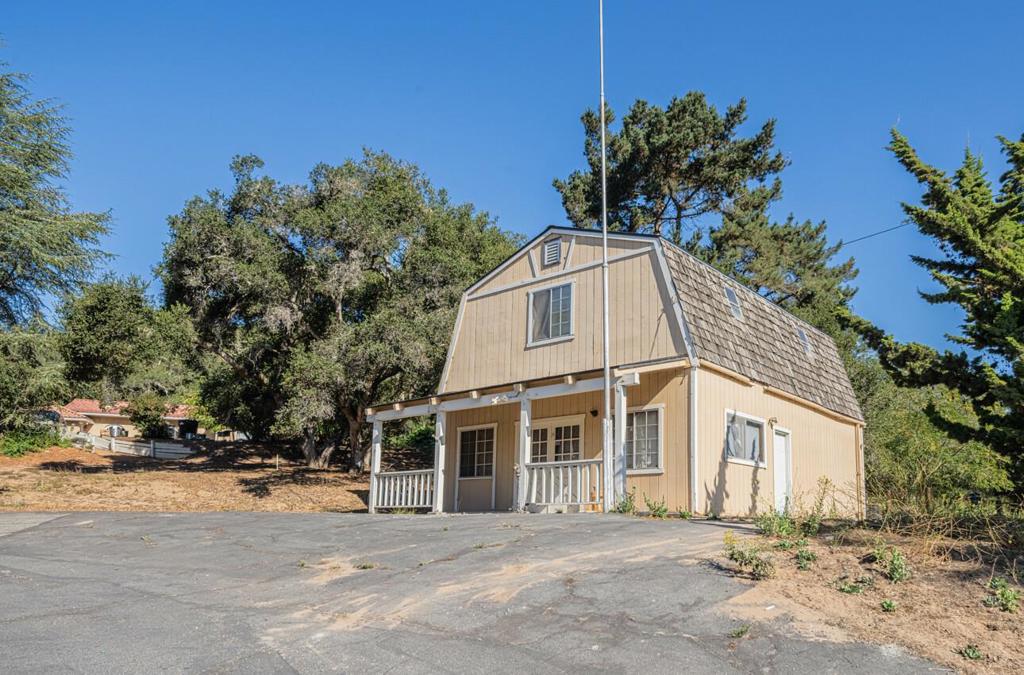 7500 Langley Canyon Road Property Photo 9