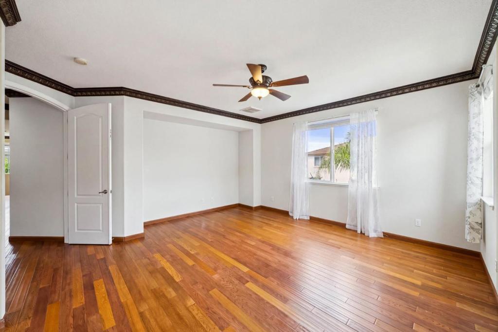 39 Escher Circle Property Photo 21