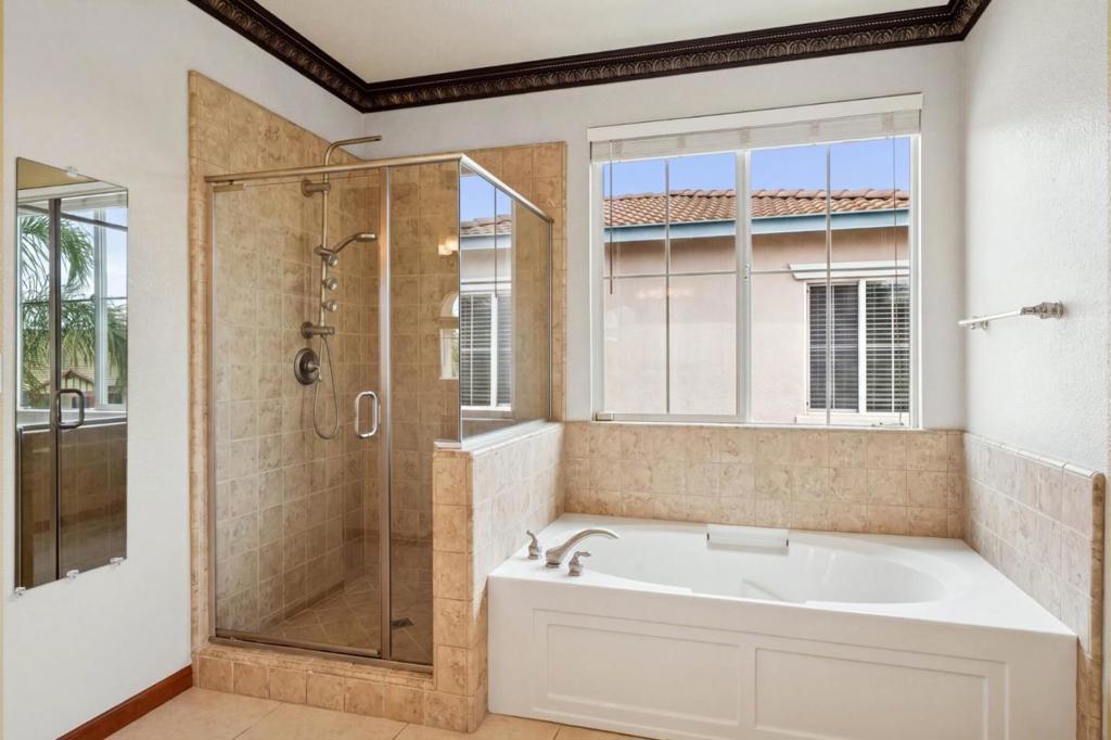 39 Escher Circle Property Photo 25