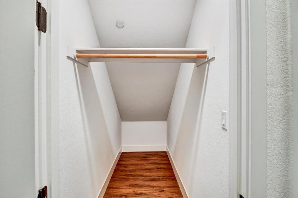 37532 Bay Crest Road Property Photo 8