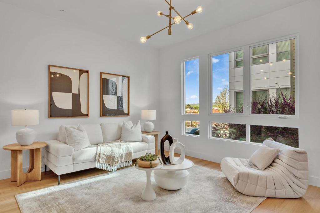 7922 Regional Property Photo 2