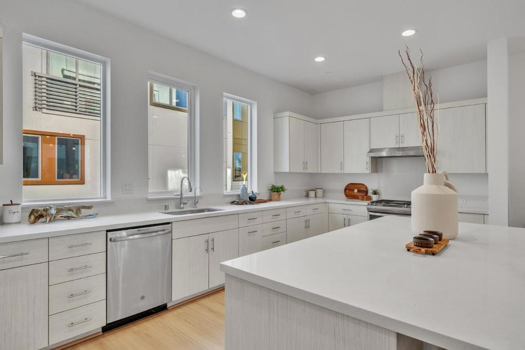 7922 Regional Property Photo 19
