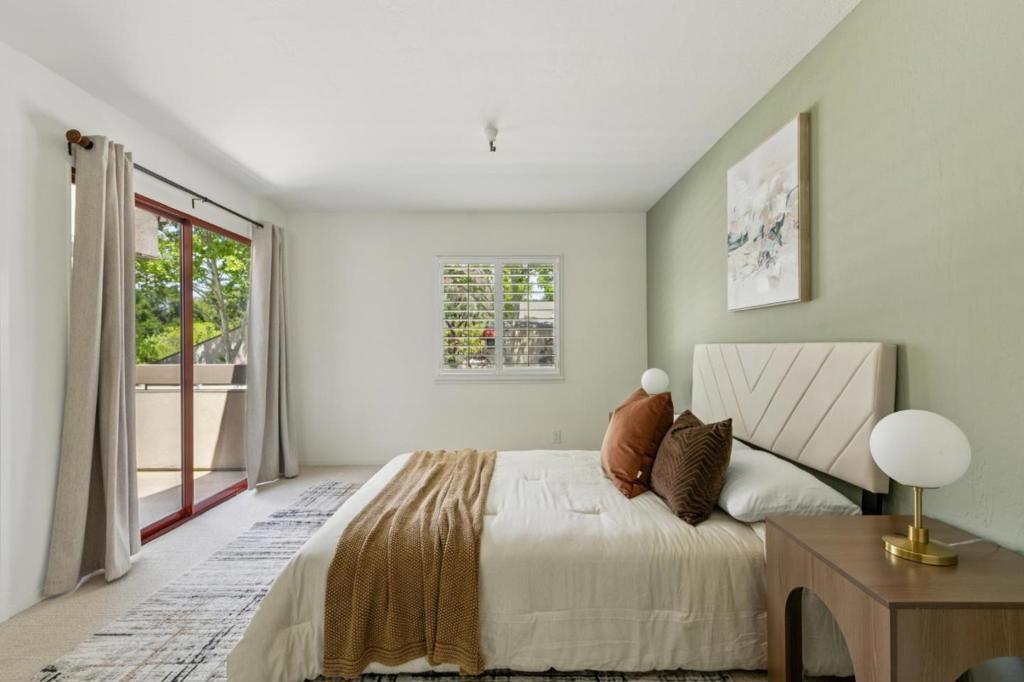 443 Alberto Way B218 Property Photo 22