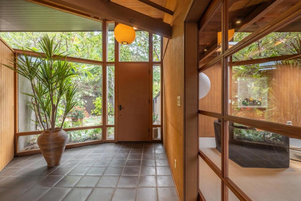 46 Middle Canyon Road Property Photo 4