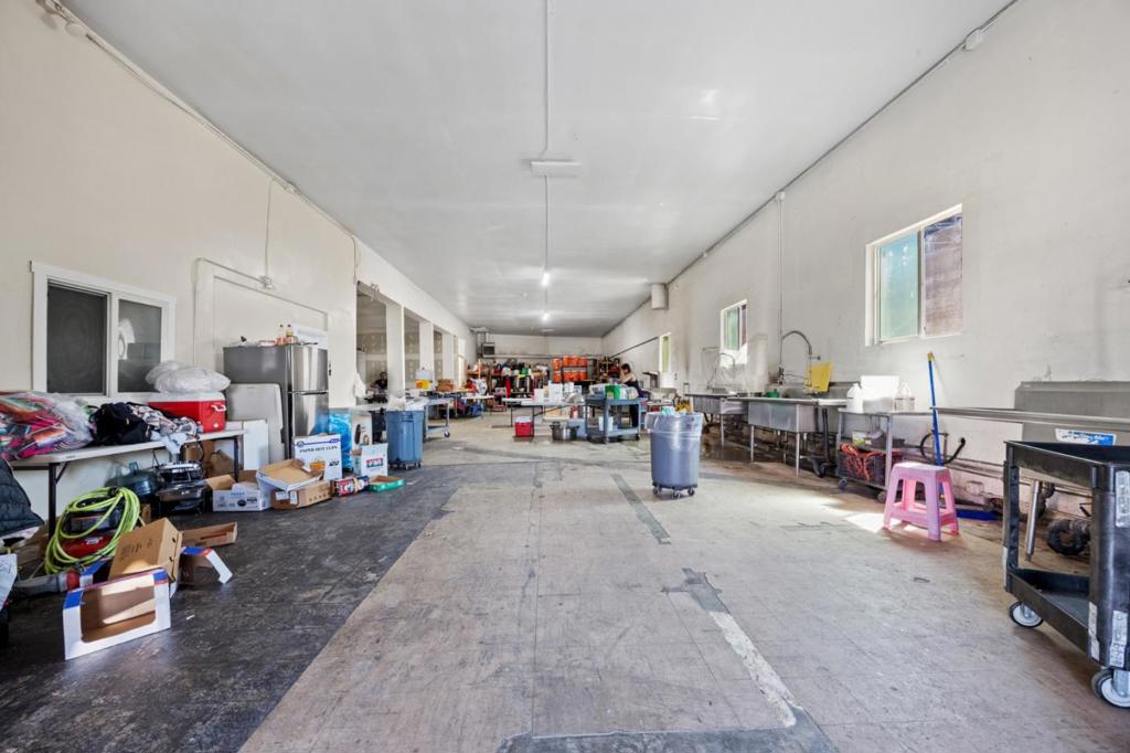 7201 International Boulevard Property Photo 20