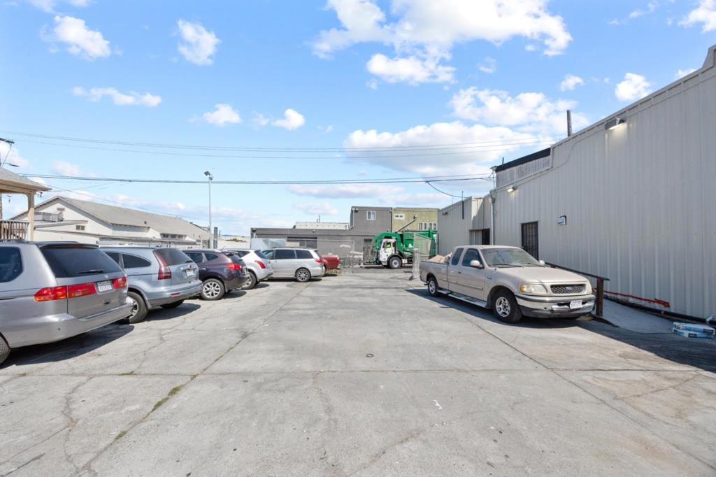 7201 International Boulevard Property Photo 41