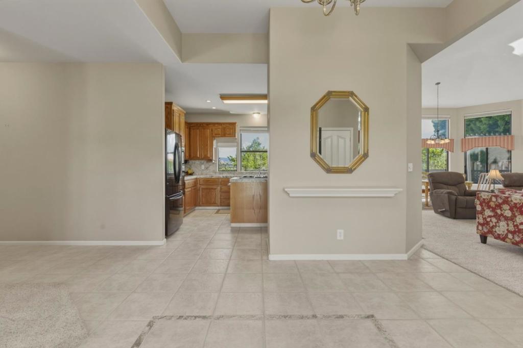 1290 Sonnys Way Property Photo 6