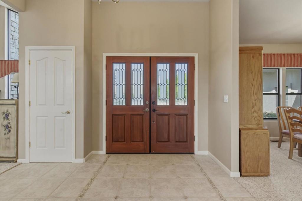 1290 Sonnys Way Property Photo 7