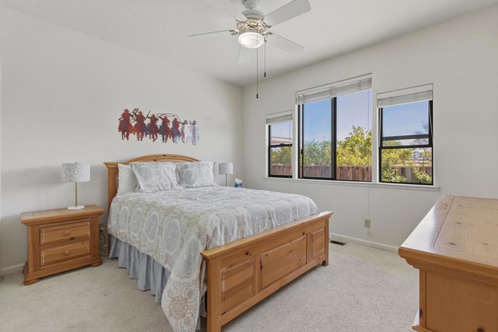 1290 Sonnys Way Property Photo 25