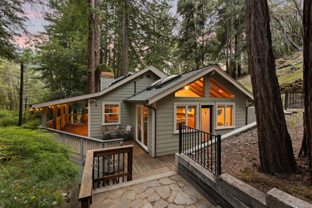 515 Burnside Property Photo 1