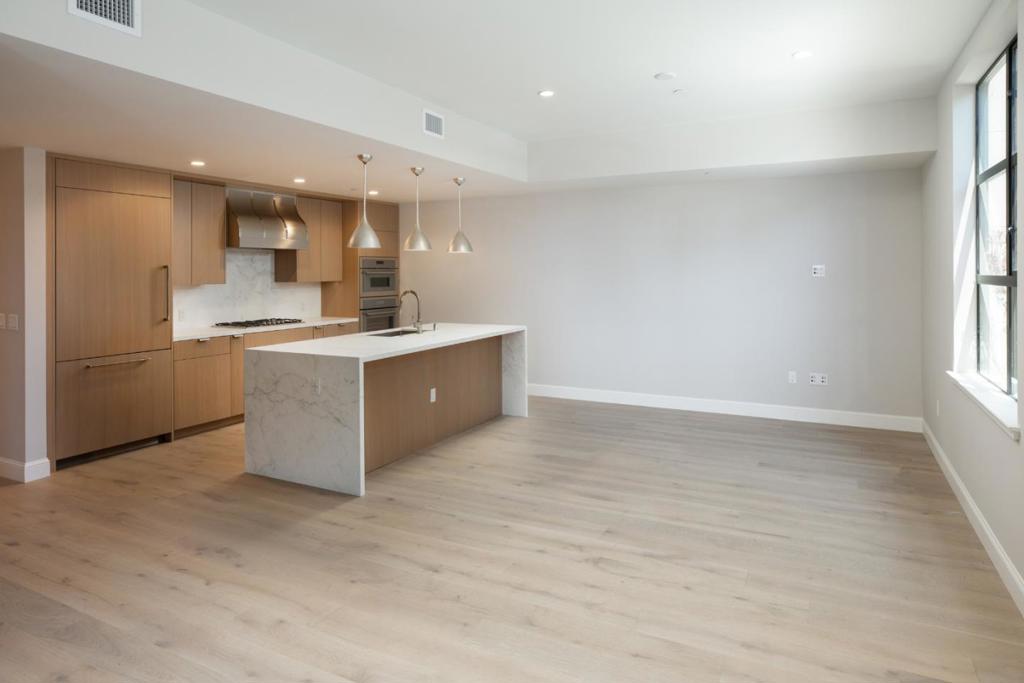 450 First 108 Property Photo 5
