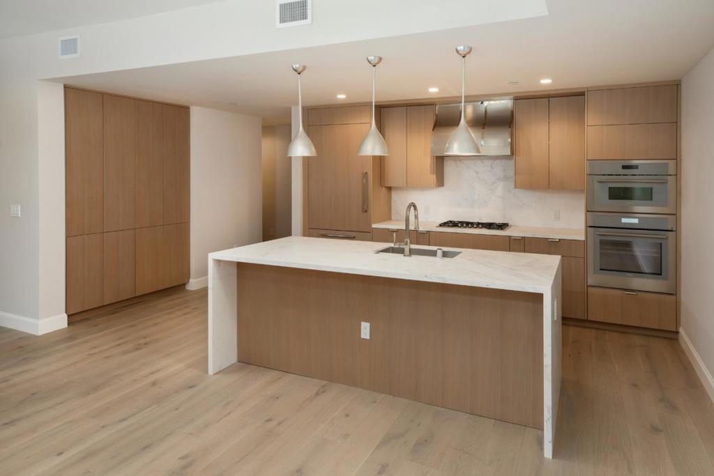 450 First 108 Property Photo 6