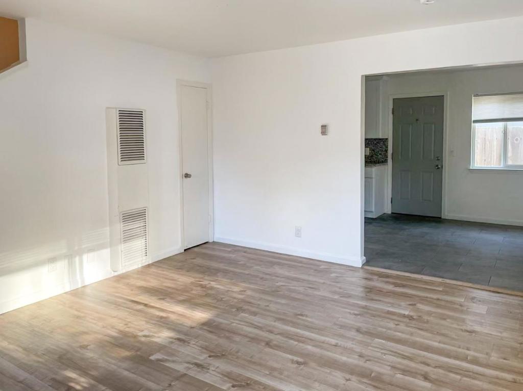 828 Opal Drive Property Photo 7