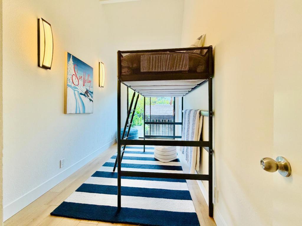 561 Thain Way Property Photo 19