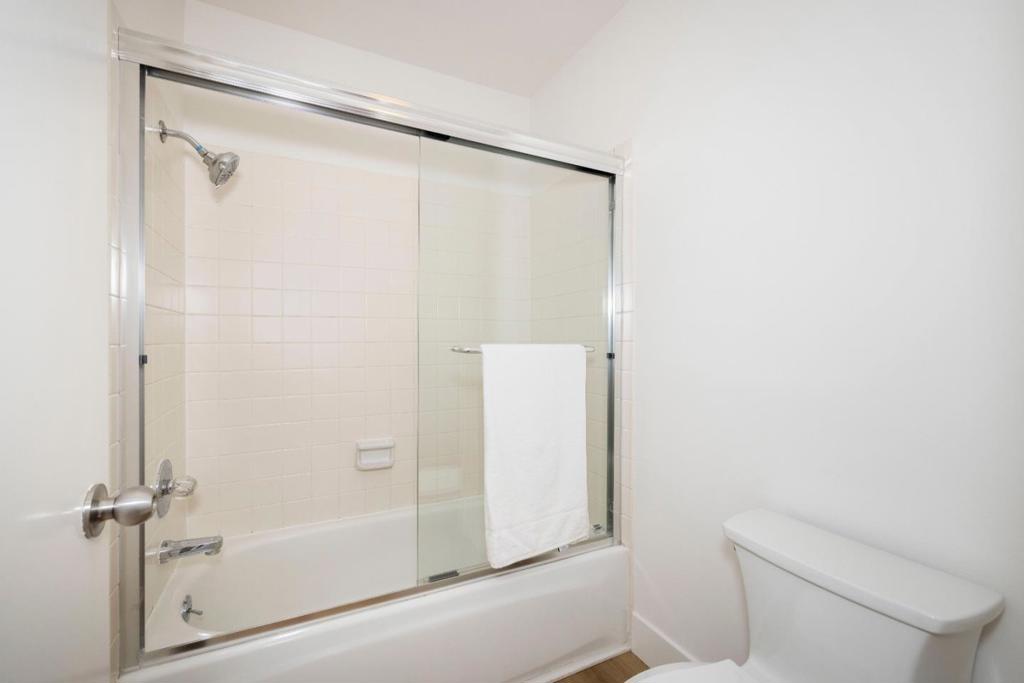 561 Thain Way Property Photo 24