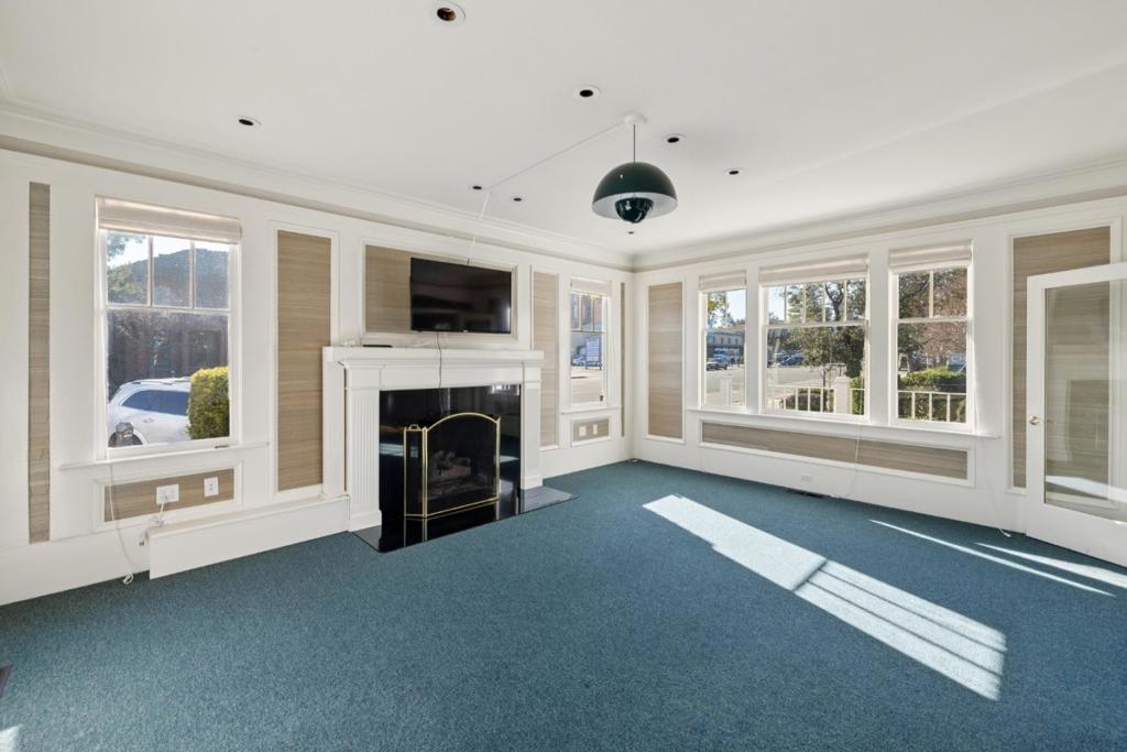 1424 Chapin Avenue Property Photo 10