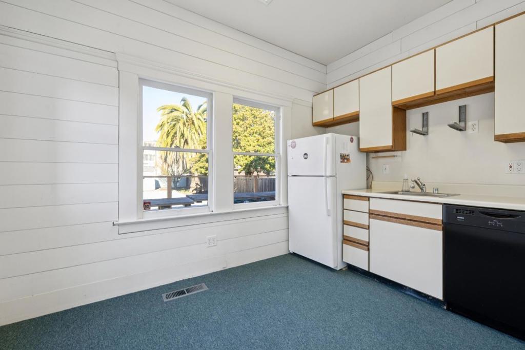 1424 Chapin Avenue Property Photo 15