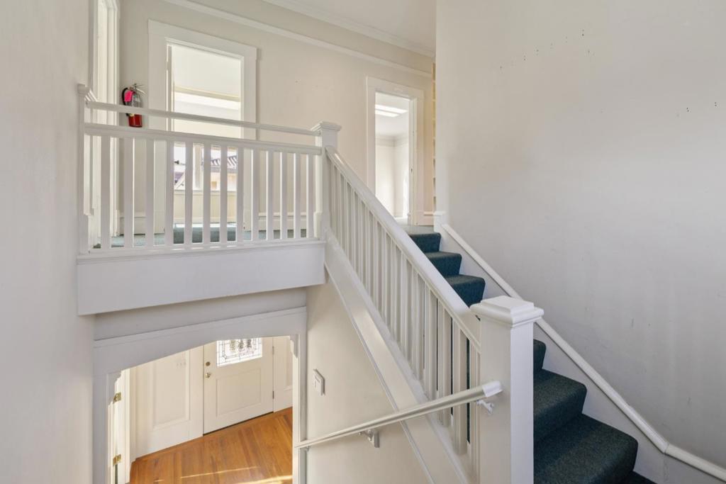 1424 Chapin Avenue Property Photo 23