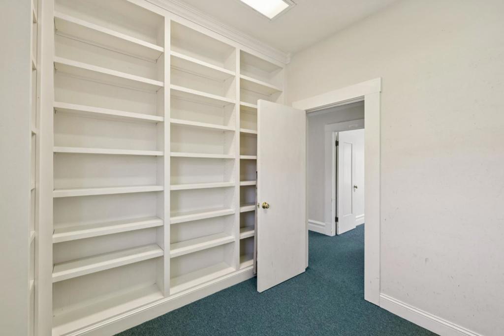 1424 Chapin Avenue Property Photo 35