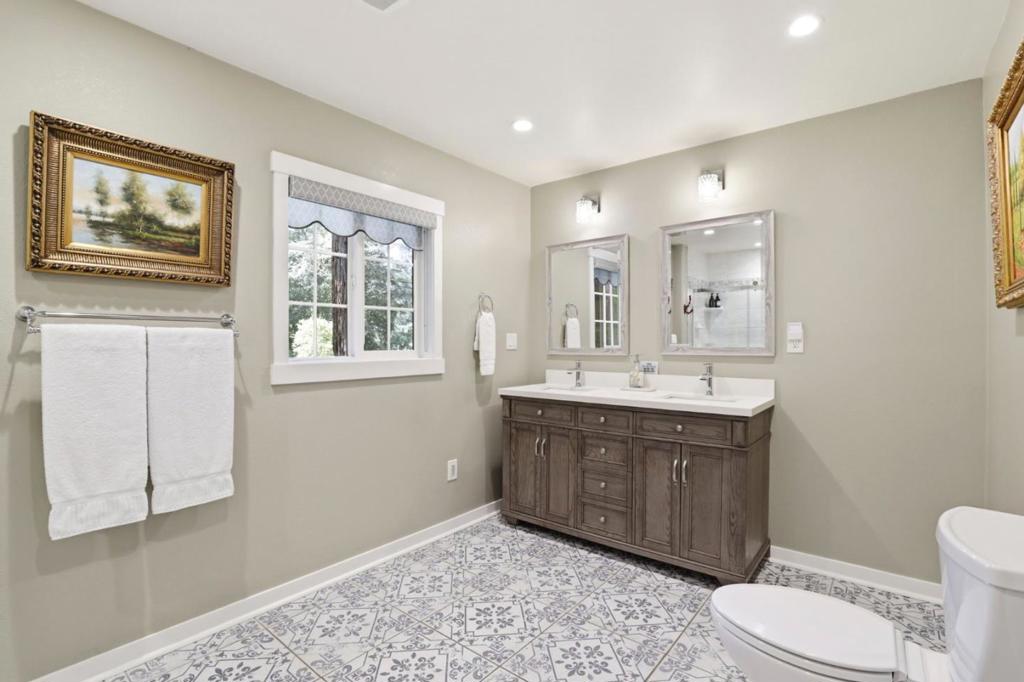 430 Saint Francis Drive Property Photo 28