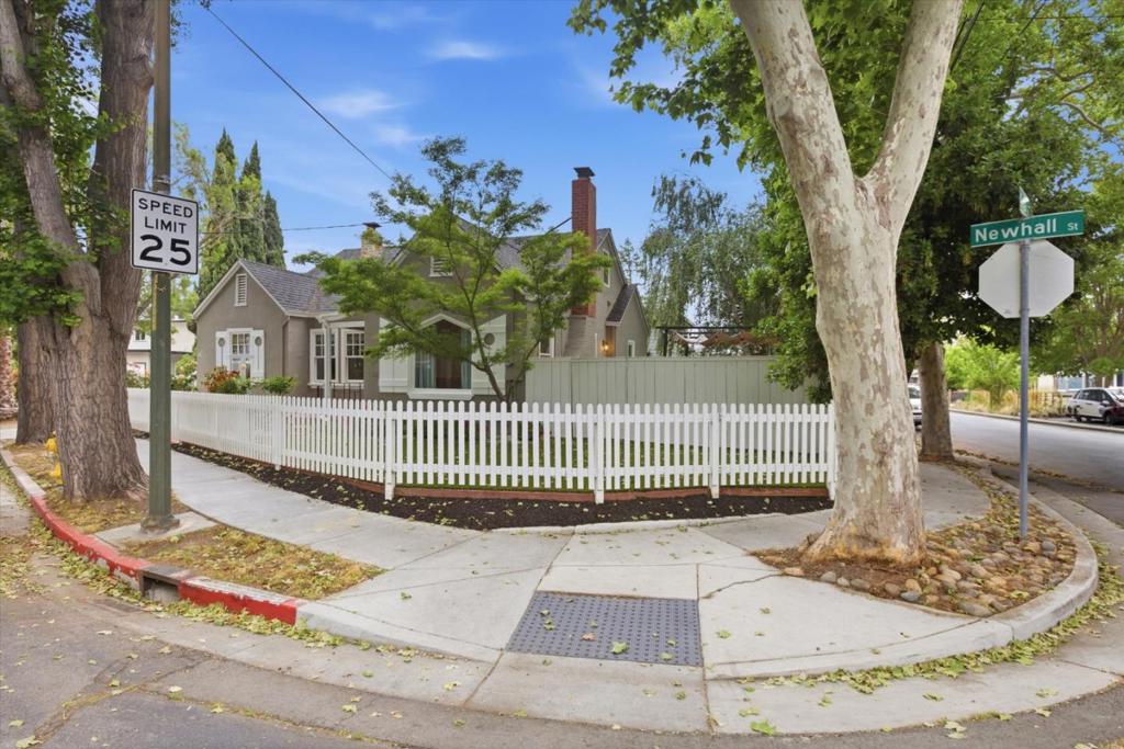 1055 Newhall Street Property Photo 4