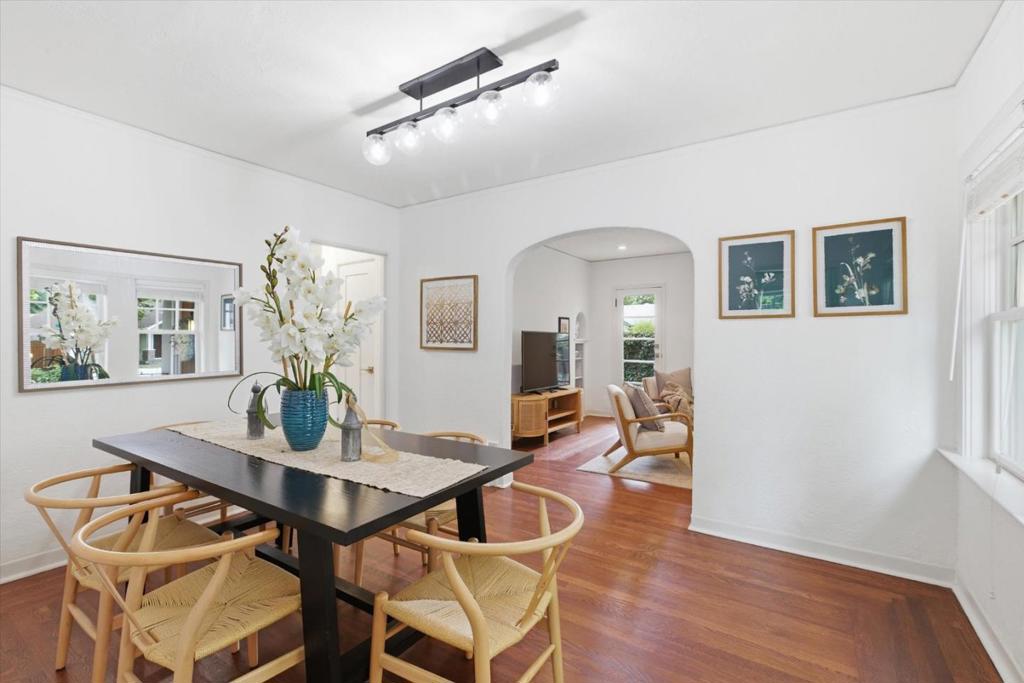 1055 Newhall Street Property Photo 13