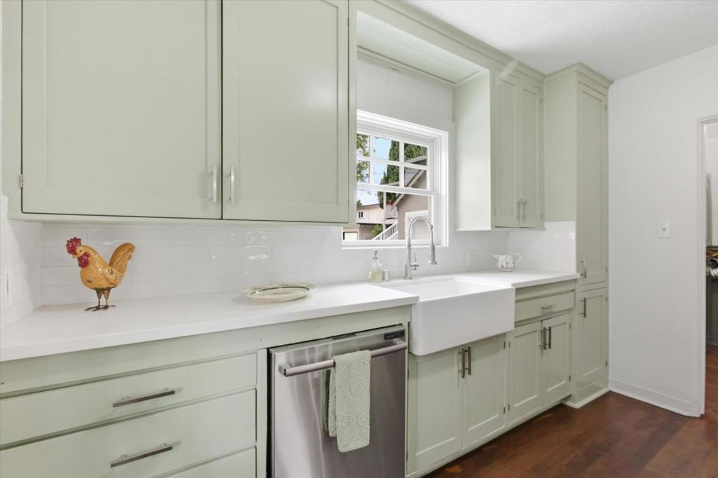 1055 Newhall Street Property Photo 16