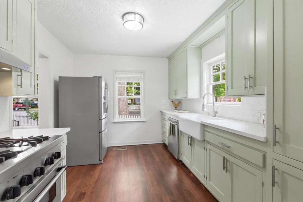1055 Newhall Street Property Photo 18