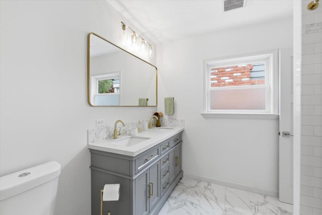 1055 Newhall Street Property Photo 22