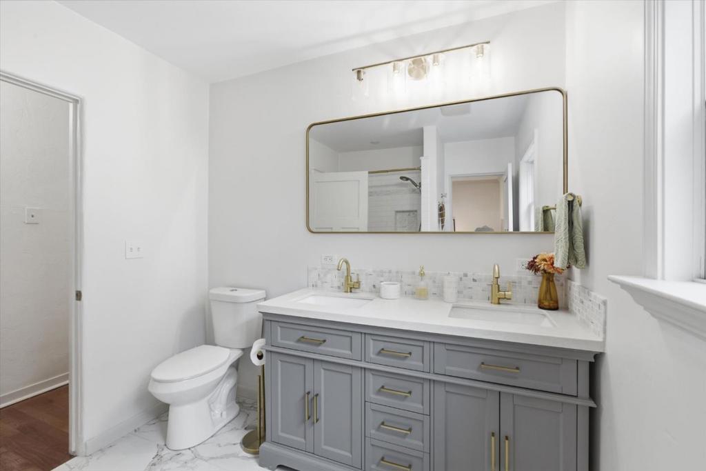 1055 Newhall Street Property Photo 23