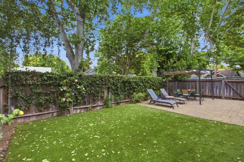 1055 Newhall Street Property Photo 33