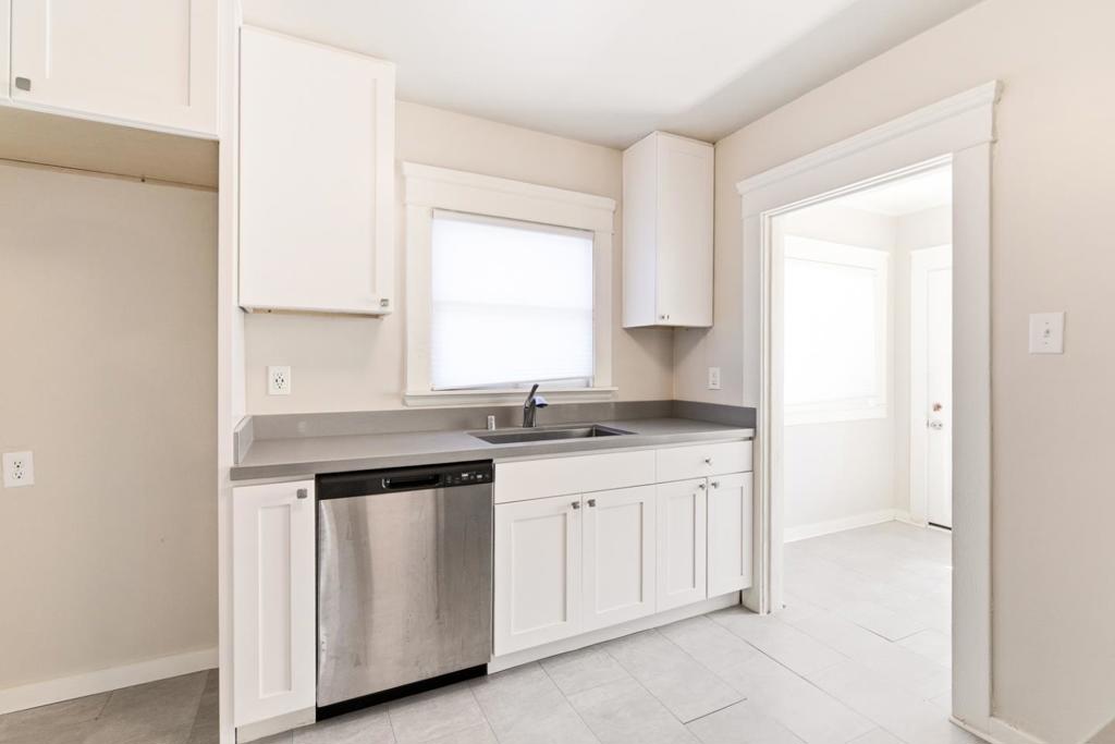 20 Maple Avenue Property Photo 14