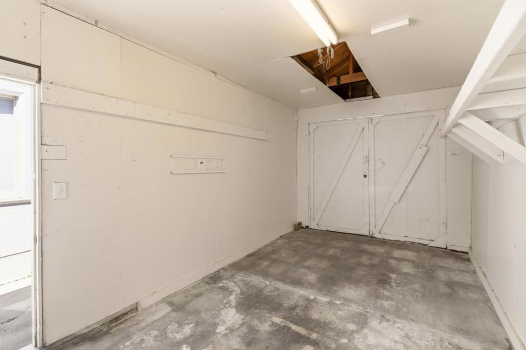 20 Maple Avenue Property Photo 24