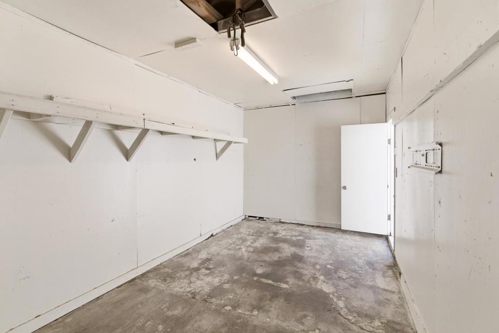 20 Maple Avenue Property Photo 25