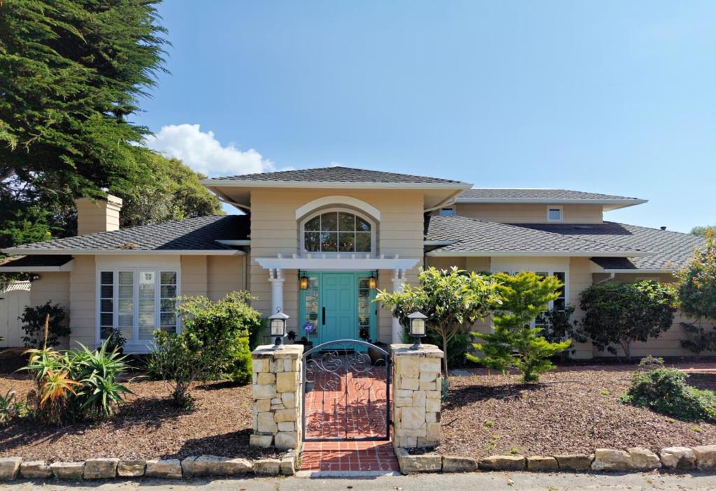 26305 Camino Real Property Photo 1