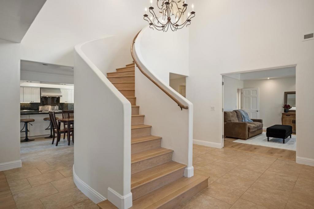 26305 Camino Real Property Photo 6
