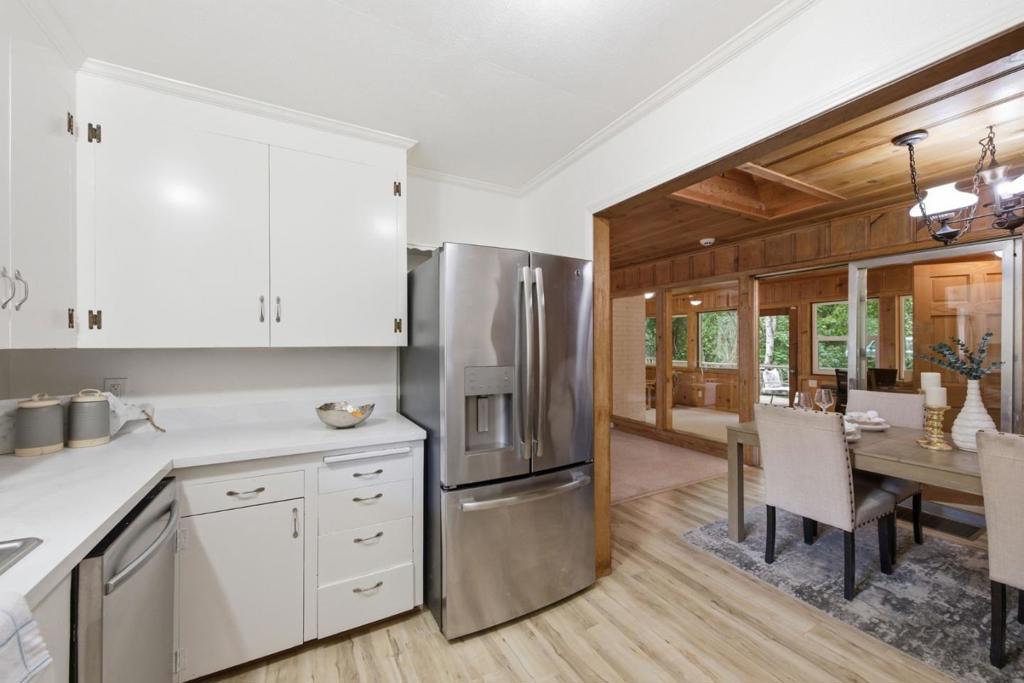 12 Haven Lane Property Photo 13
